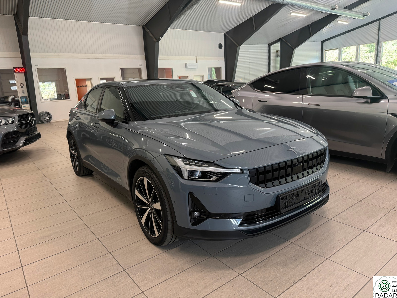 POLESTAR 2 Long Range Dual Motor,AWD,PANO,LED,KROK,PIXEL,H&K,19"++