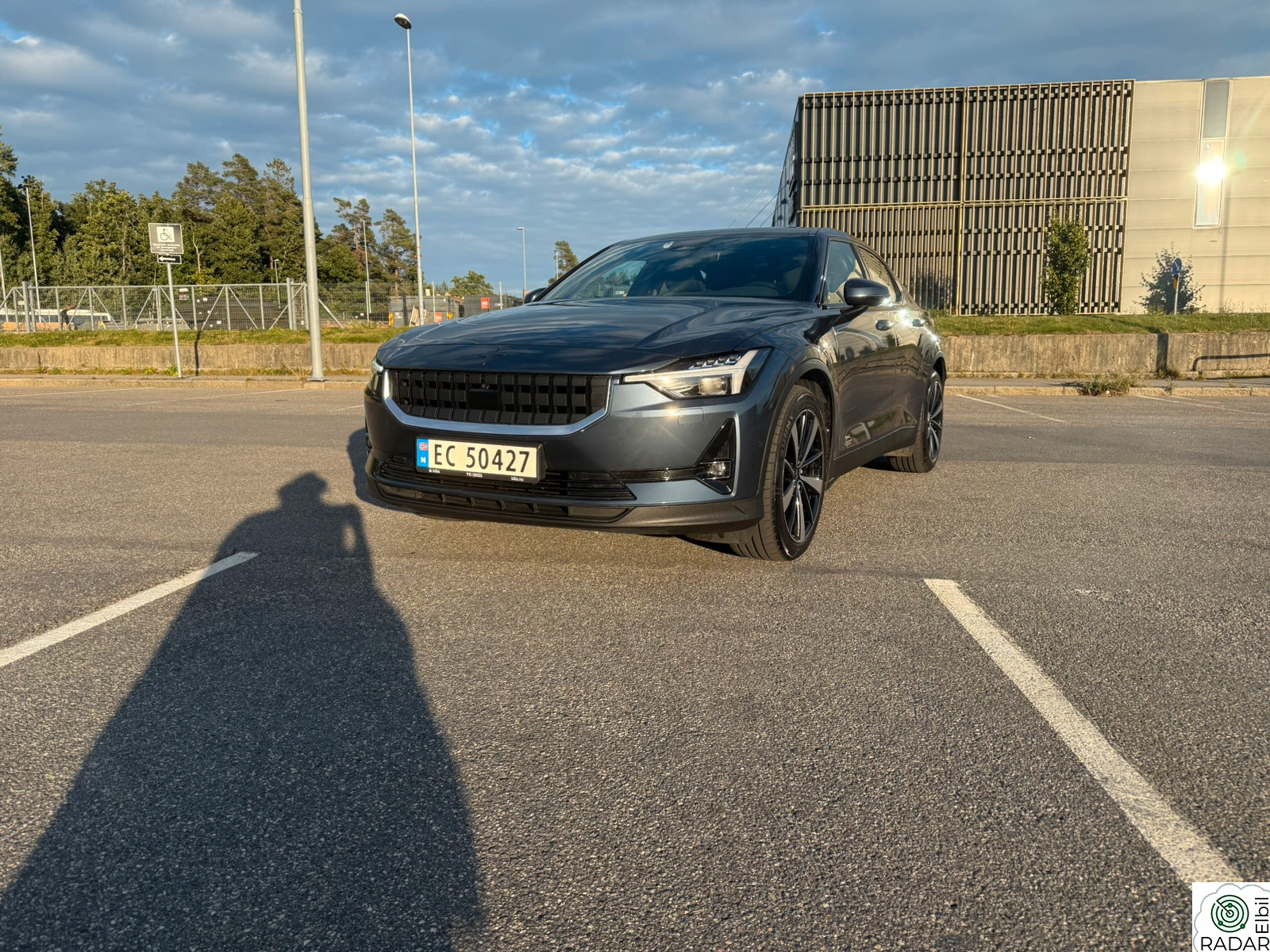 POLESTAR 2 Long Range Dual Motor, pilot pluss