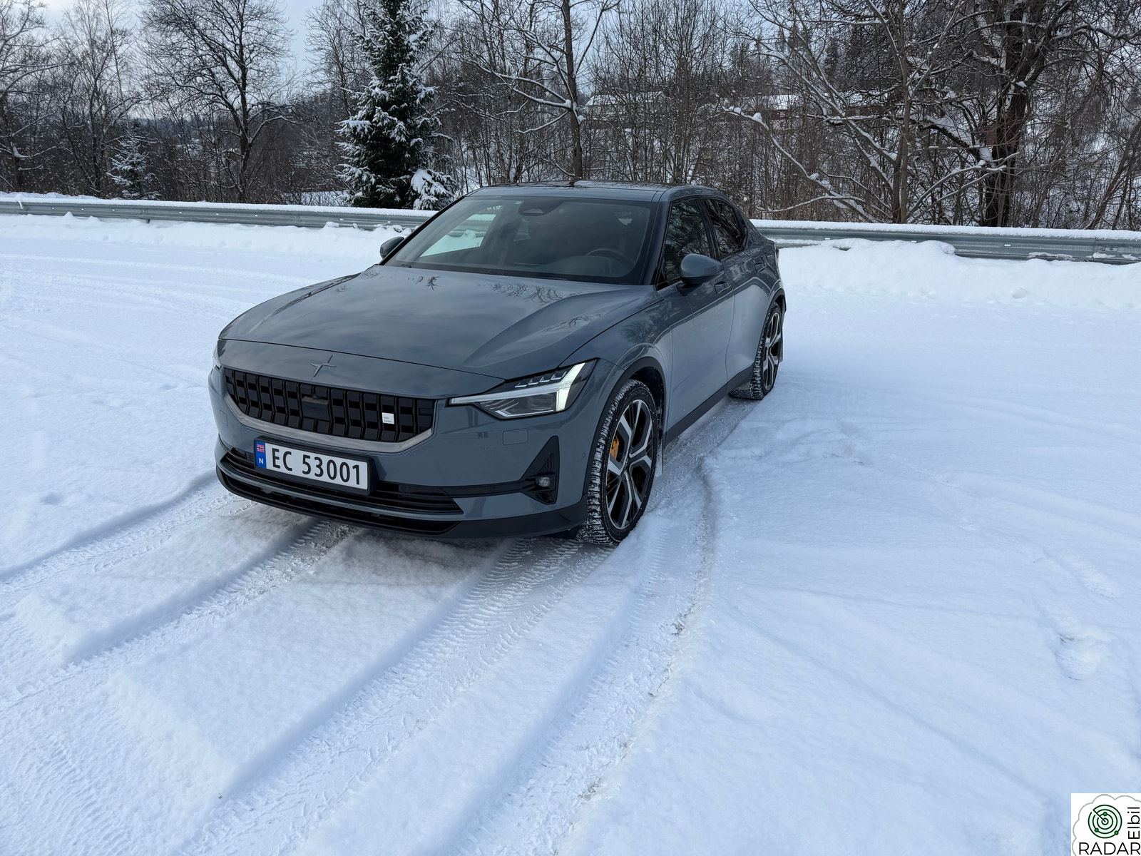 POLESTAR 2 Long Range Dual Motor Performance