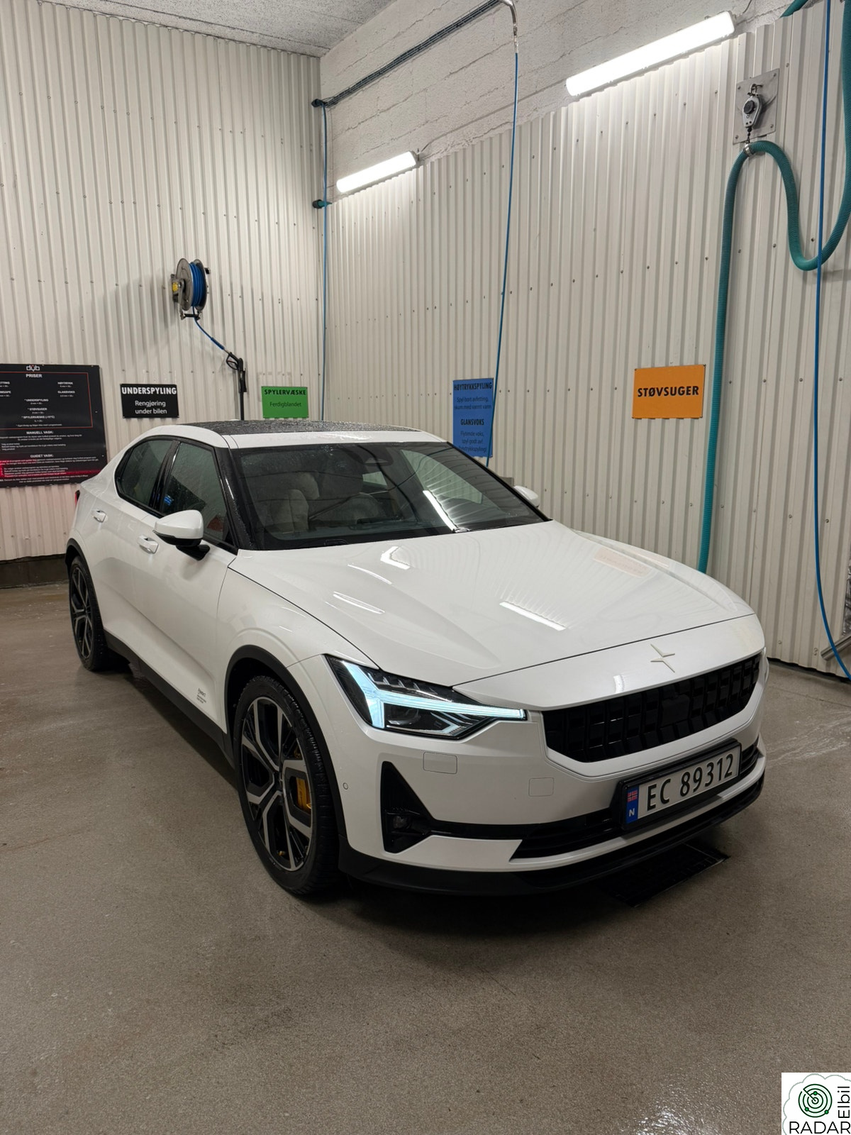 POLESTAR 2 Long Range Dual Motor Performance