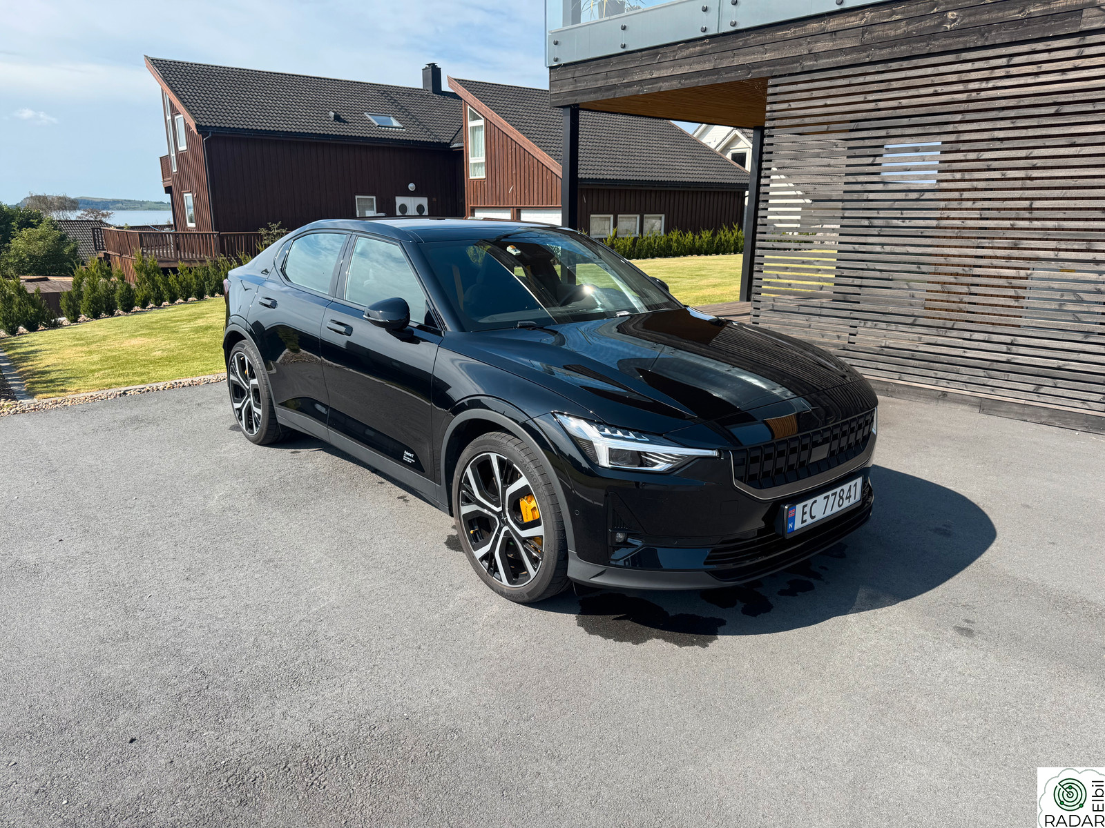 POLESTAR 2 Long Range Dual Motor Performance