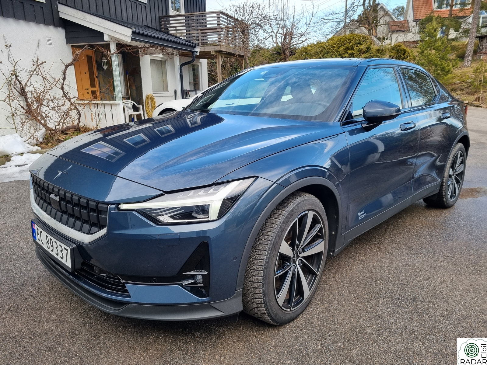 POLESTAR 2 LongeRange/AWD/Pilot/Plus/Pano/H&K/Krok/360/Pixel
