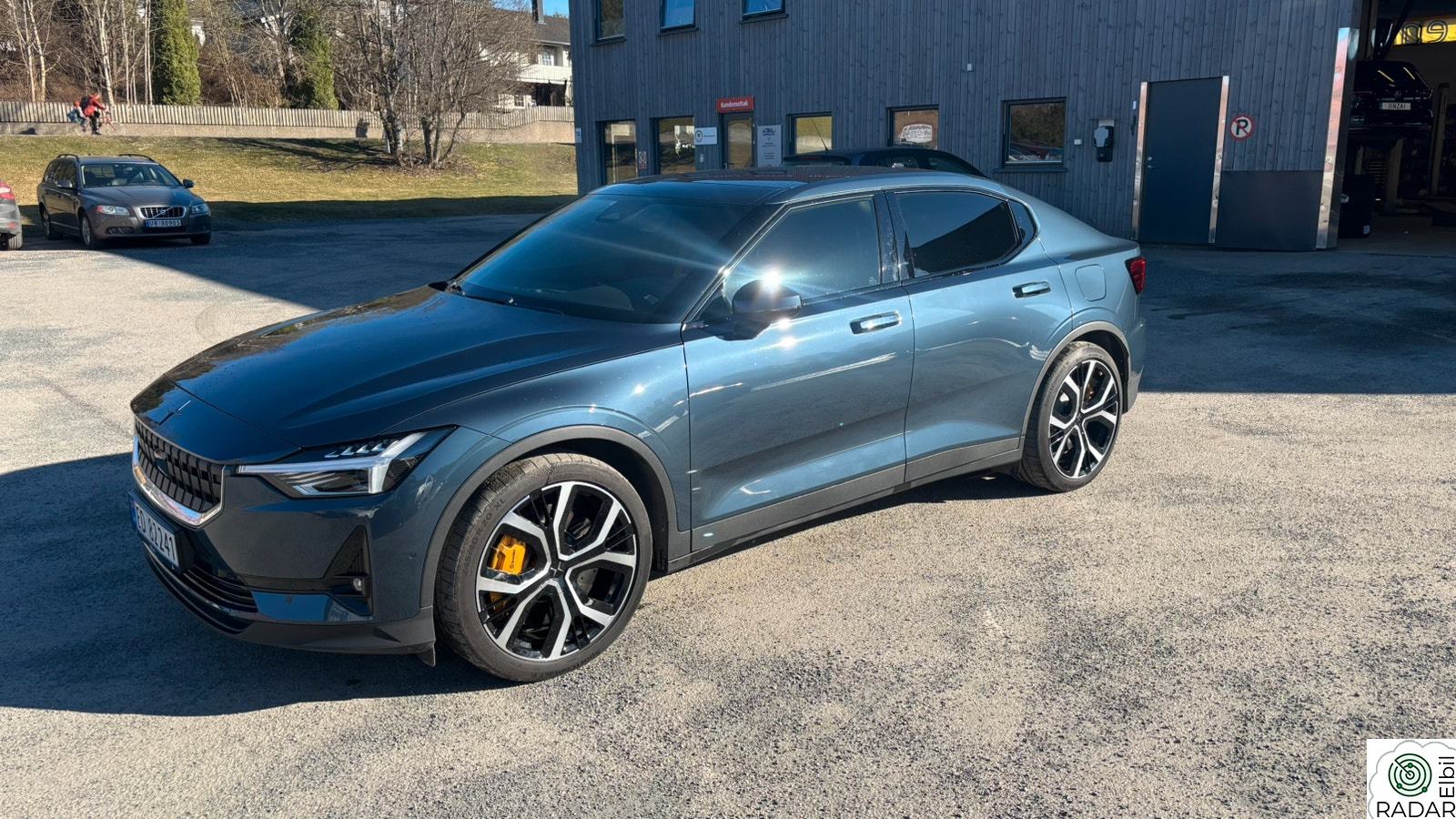 POLESTAR 2 Long Range Dual Motor Performance