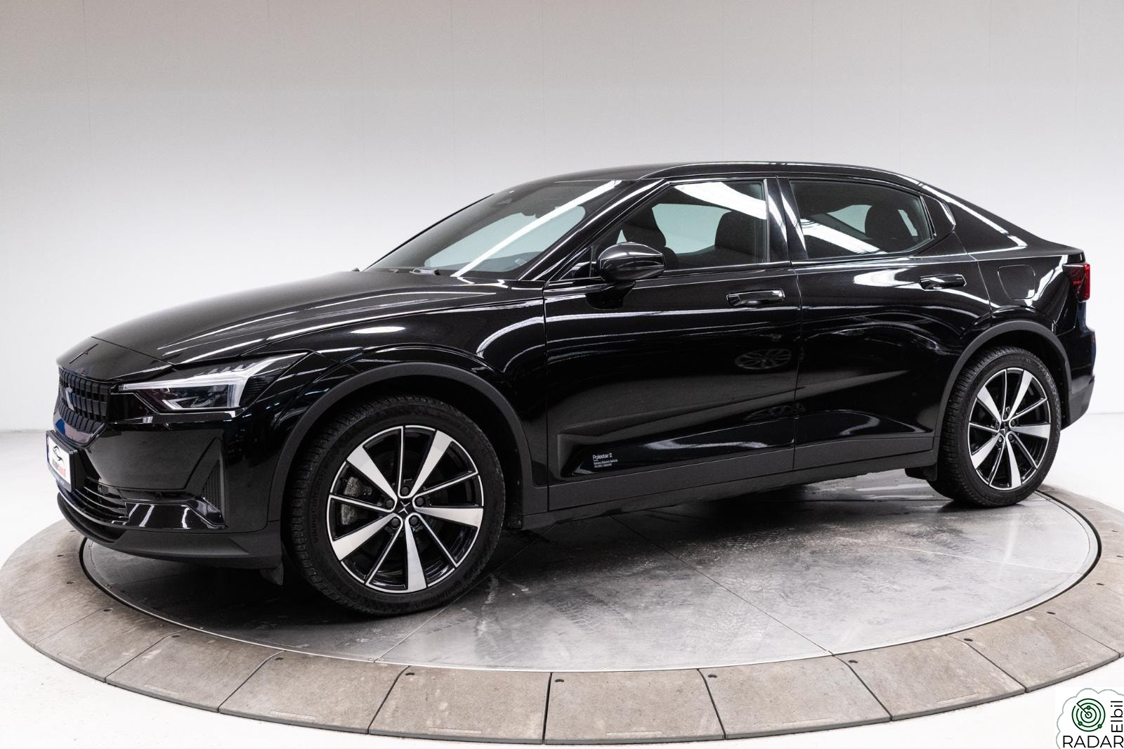 POLESTAR 2 LONG RANGE DUAL MOTOR 408HK AWD R.KAMERA+CARPLAY+++
