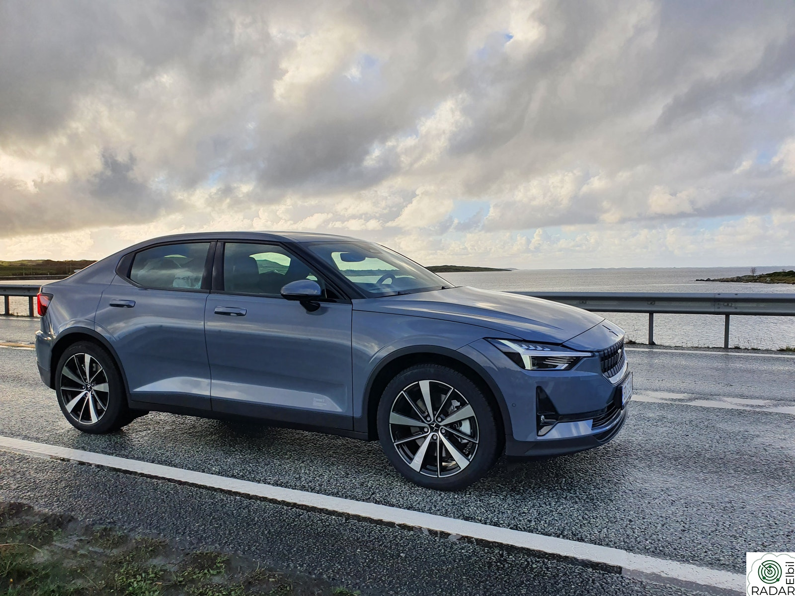 POLESTAR 2 Long Range Dual Motor