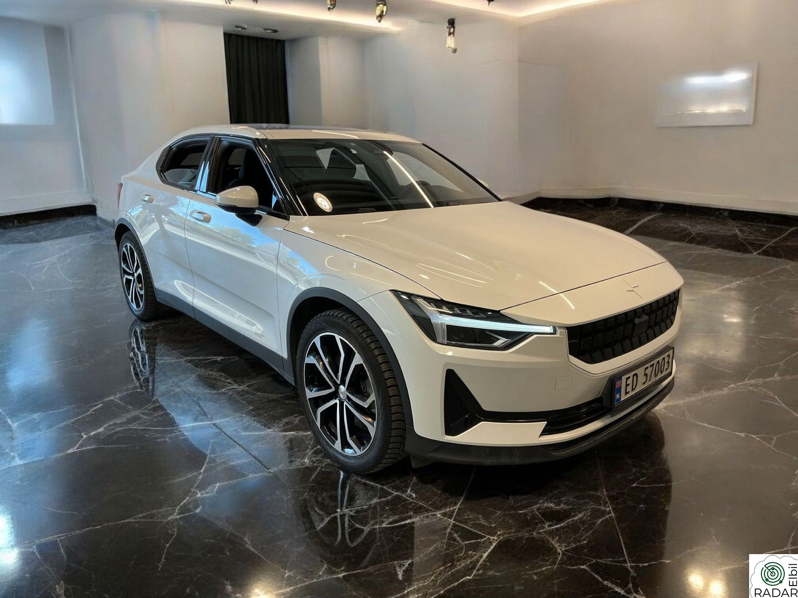 POLESTAR 2 LONG RANGE-470WLPT+AWD+PLUS PAKKE+H&K+KROK+VARMEPUMPE