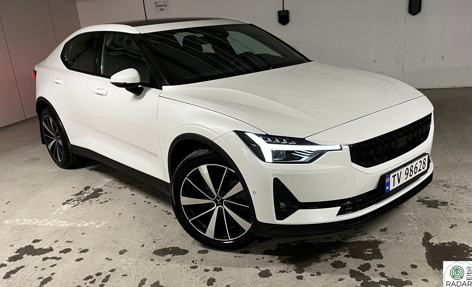 POLESTAR 2 Long Range Dual Motor (PLUS OG PILOTPAKKE)
