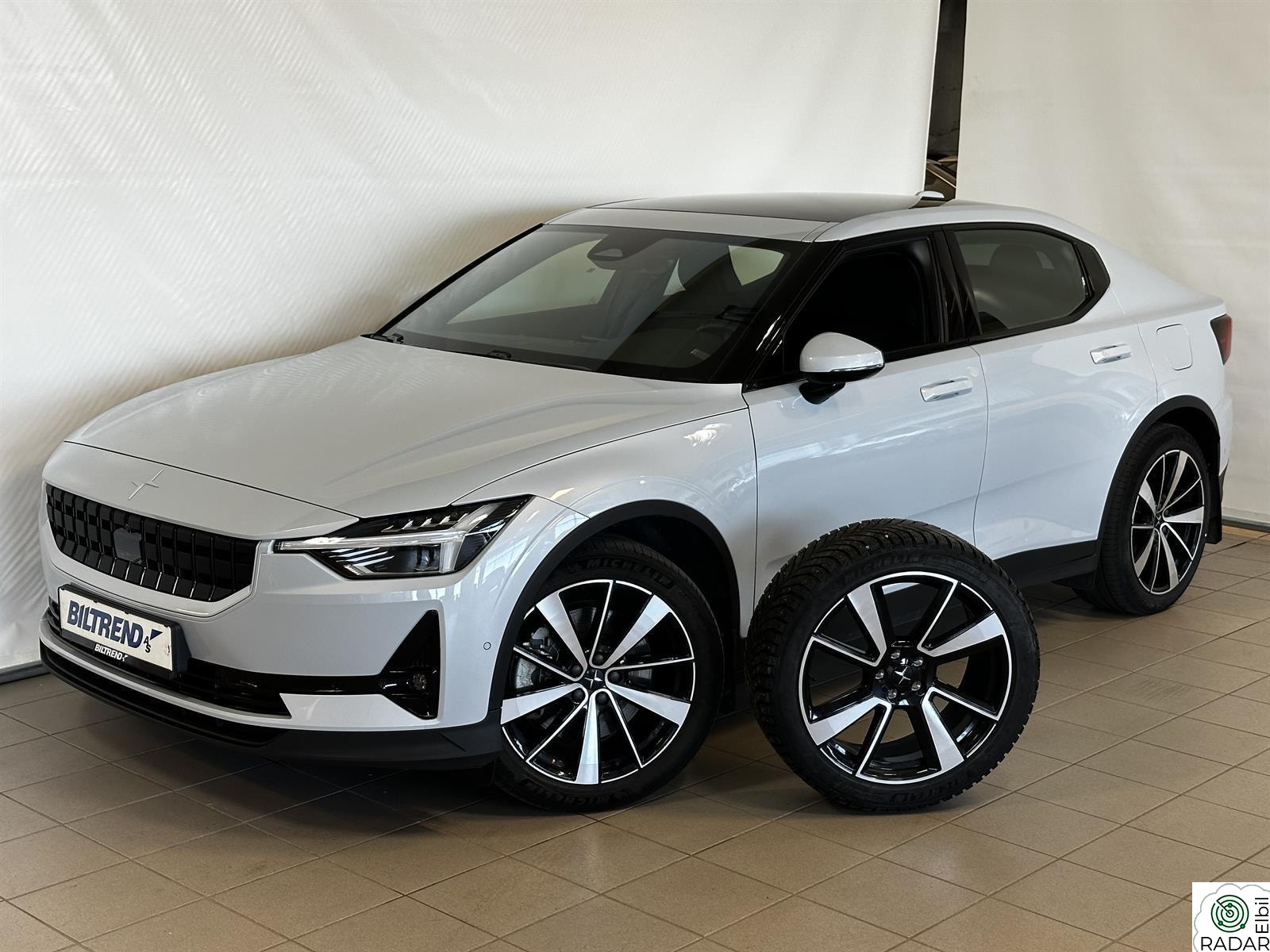 POLESTAR 2 LR Long Range, Dual motor, hengerfeste, panoramatak