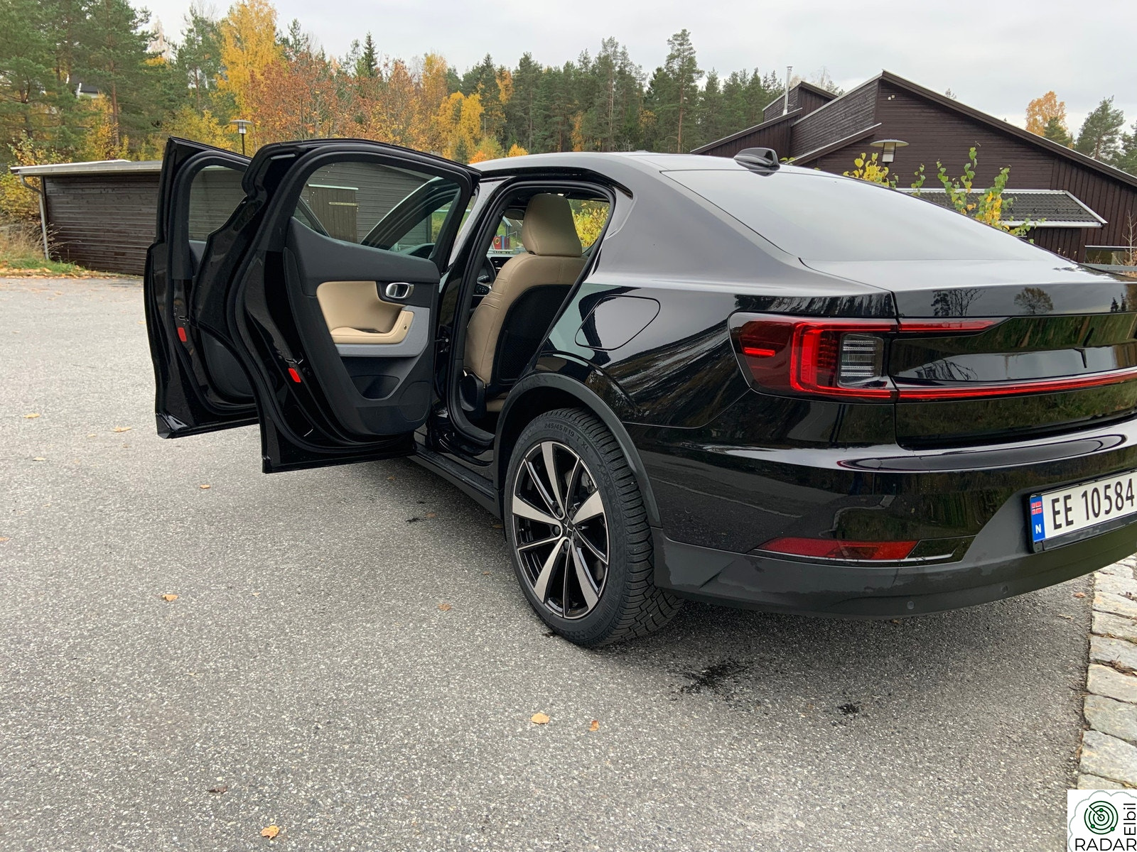 POLESTAR 2 Long Range Dual Motor, SKINN (ventilert) Tar innbytte.