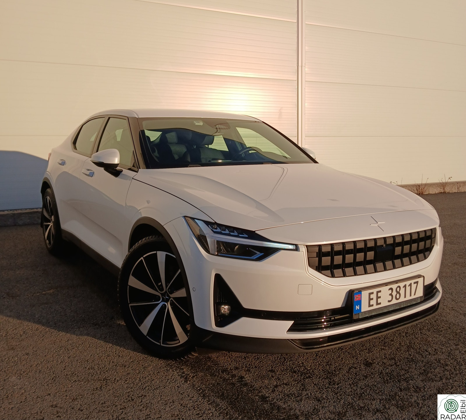 POLESTAR 2 Long Range Dual Motor.  Hengerfeste. Ny service.Strøken
