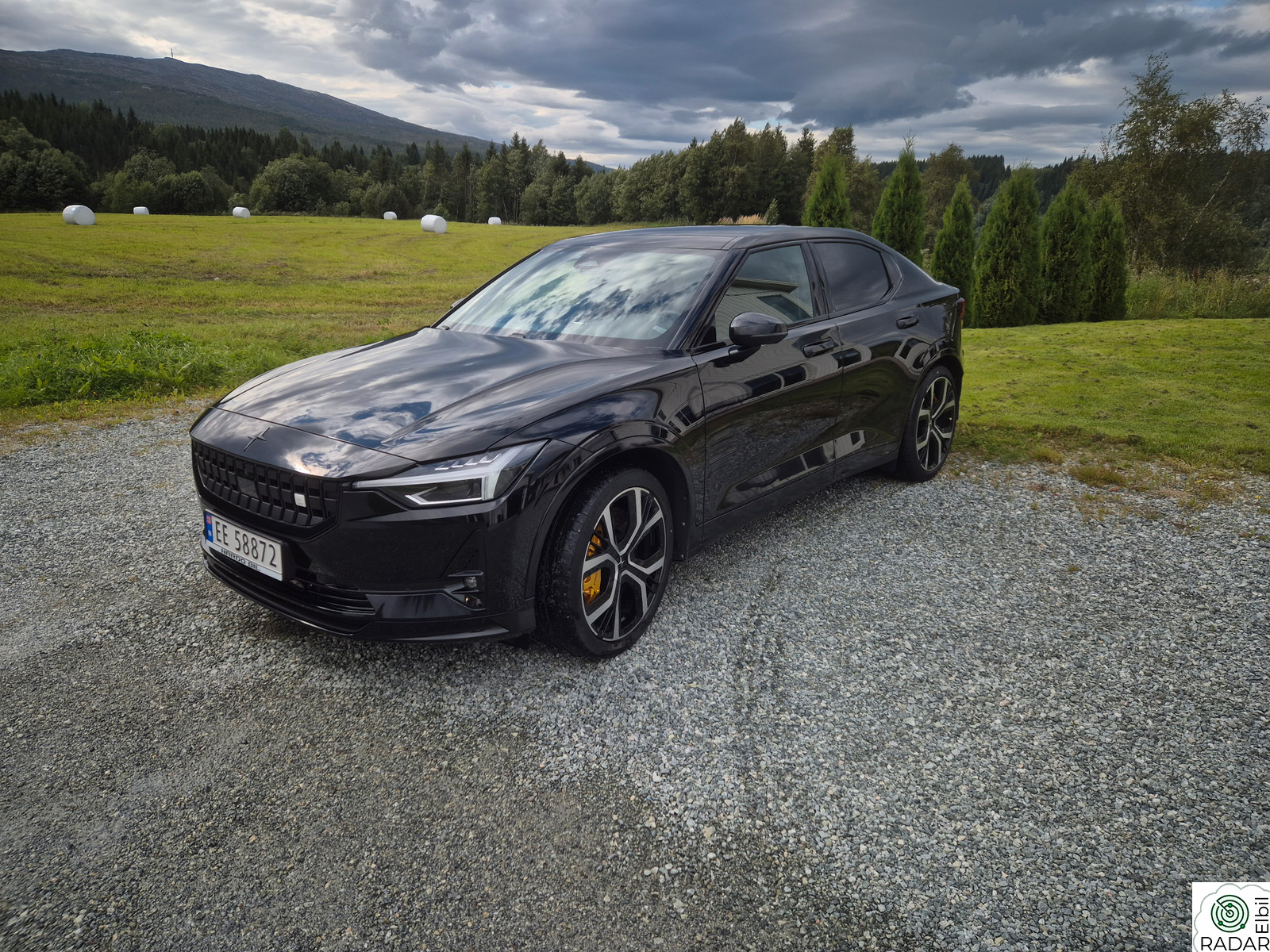 POLESTAR 2 Long Range Dual Motor Performance
