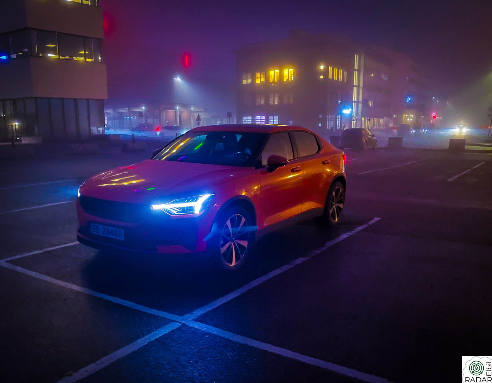 POLESTAR 2 Standard Range Single Motor, Plus, Pilot Pixel