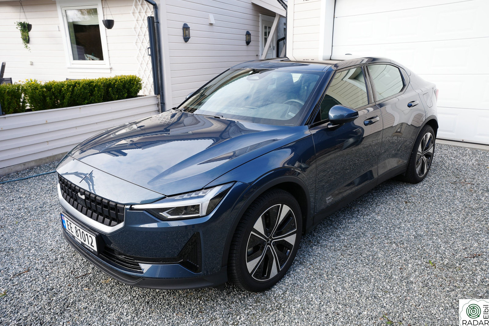 POLESTAR 2 Garasjebil/Plus-pakke/Glasstak/Harman Kardon/Varmepumpe