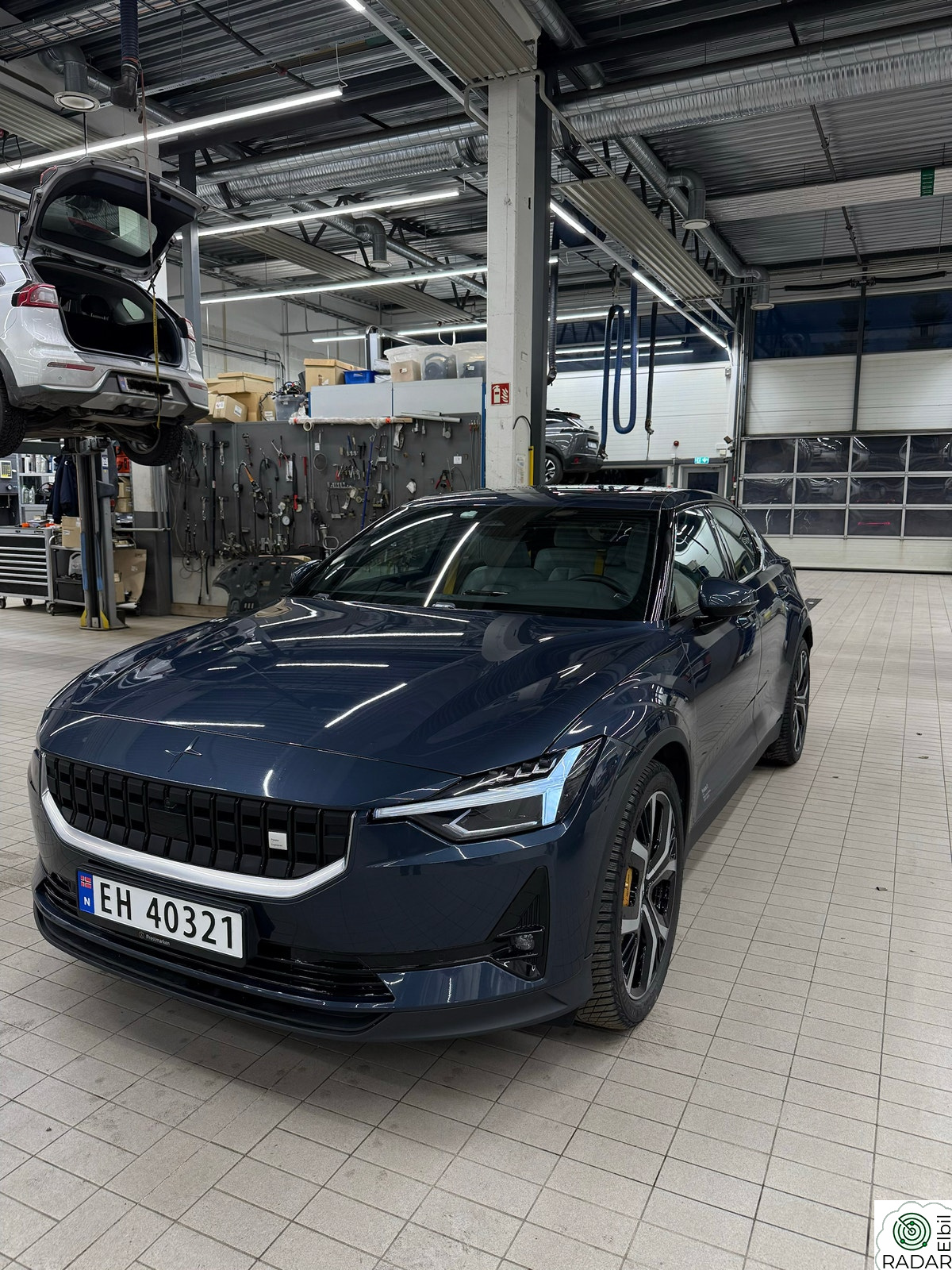 POLESTAR 2 Performance AWD Pilot Plus Vent. Nappaskinn H.feste