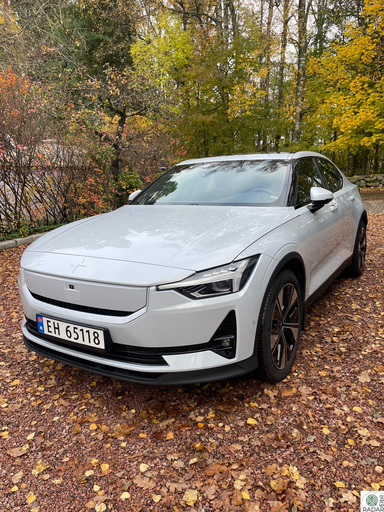 POLESTAR 2 Long Range Dual Motor Pilot, Plus Pack, Hengerfeste