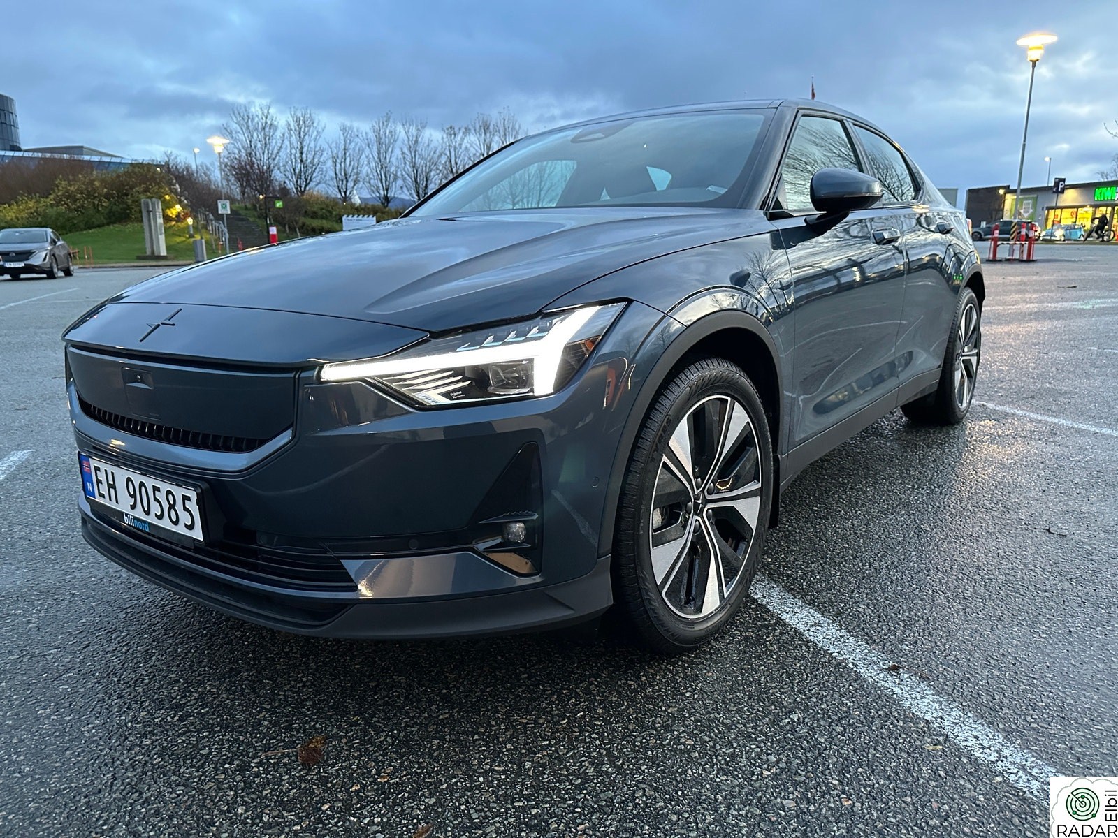POLESTAR 2 Long Range Dual Motor Plus Pilot Hengerfeste, Takstativ