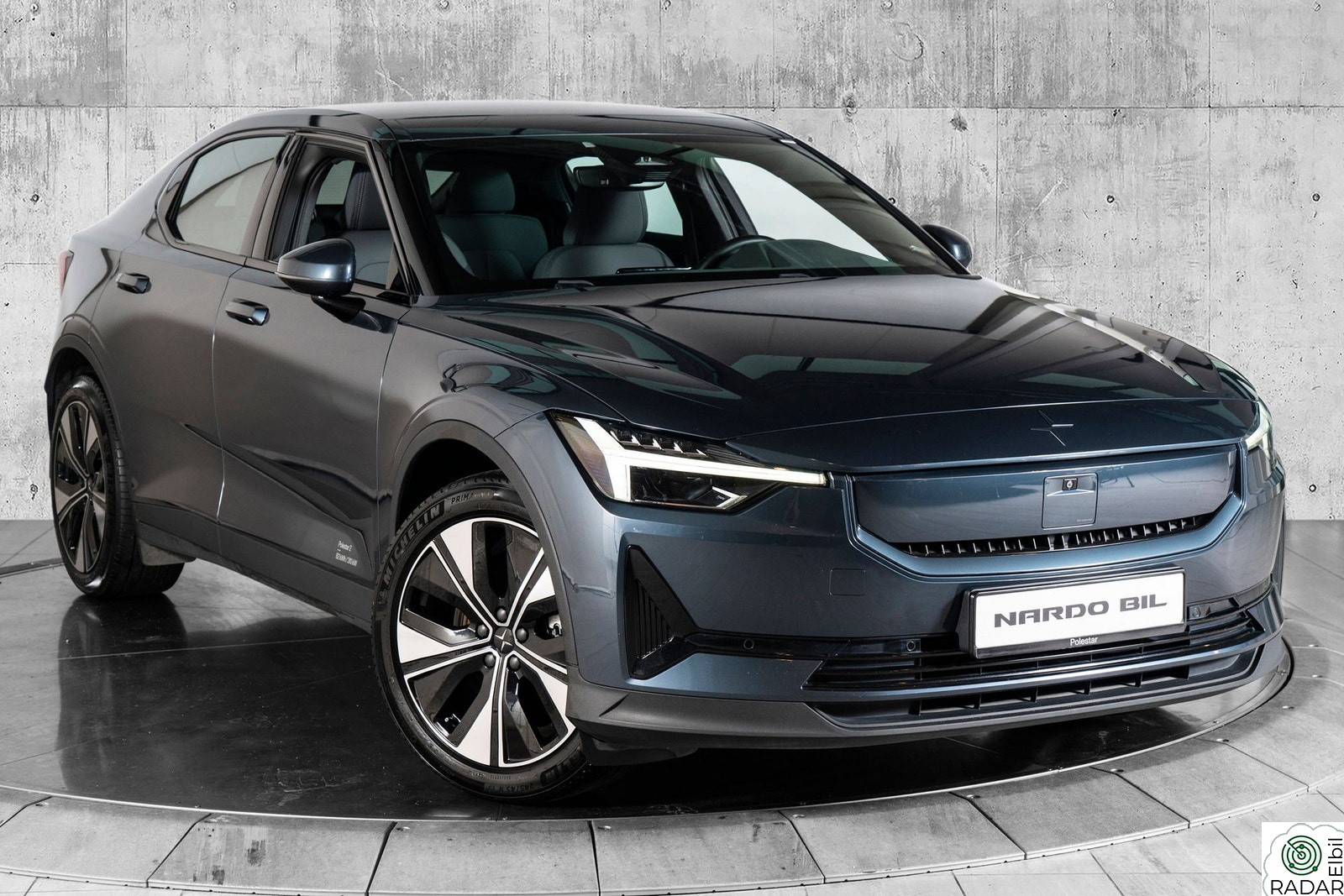 POLESTAR 2 Long Range Dual Motor/AWD/Plus/Hengerfeste