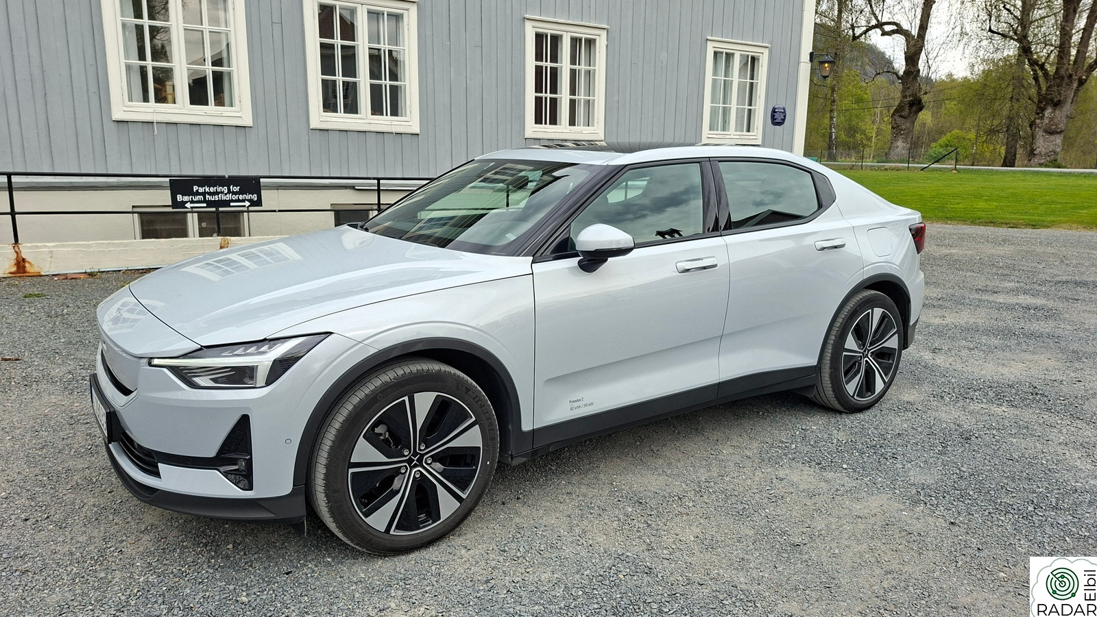 POLESTAR 2 Long Range Dual Motor - Pilot og Plus Pack - 4X4