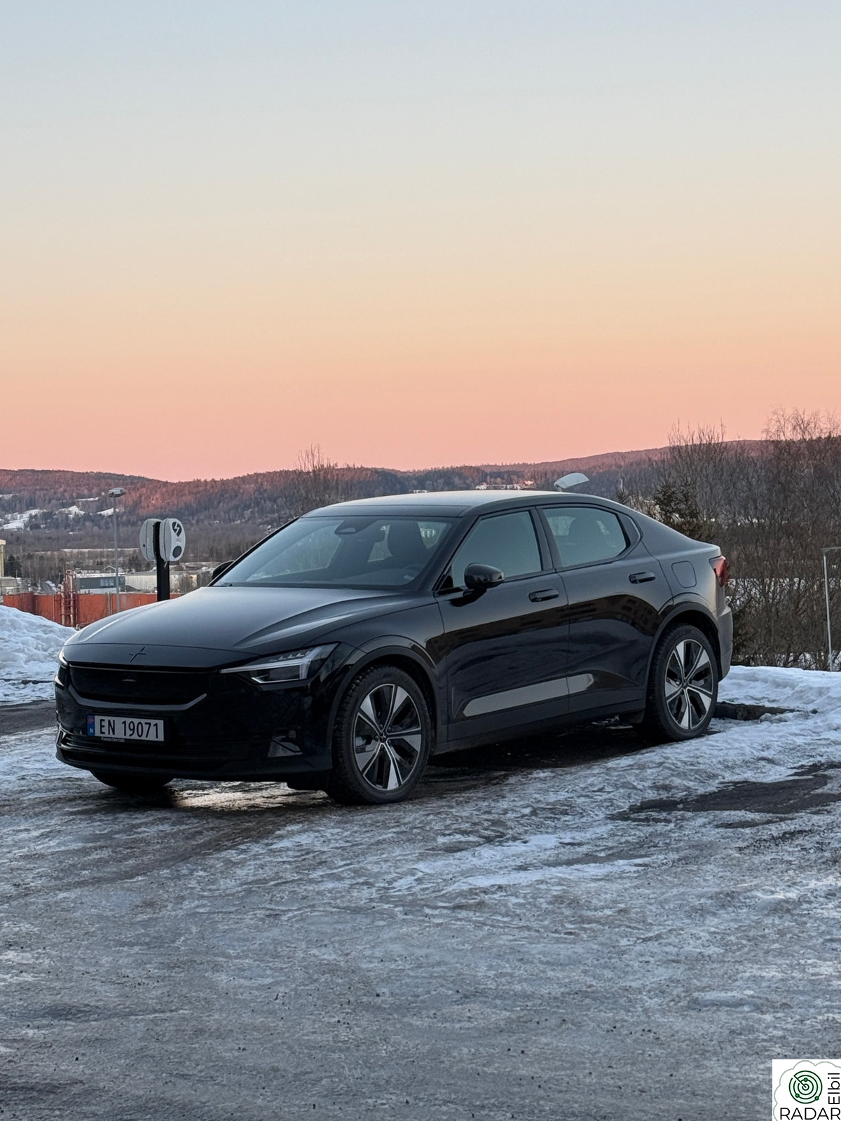 POLESTAR 2 Long Range Dual Motor Plus Pack
