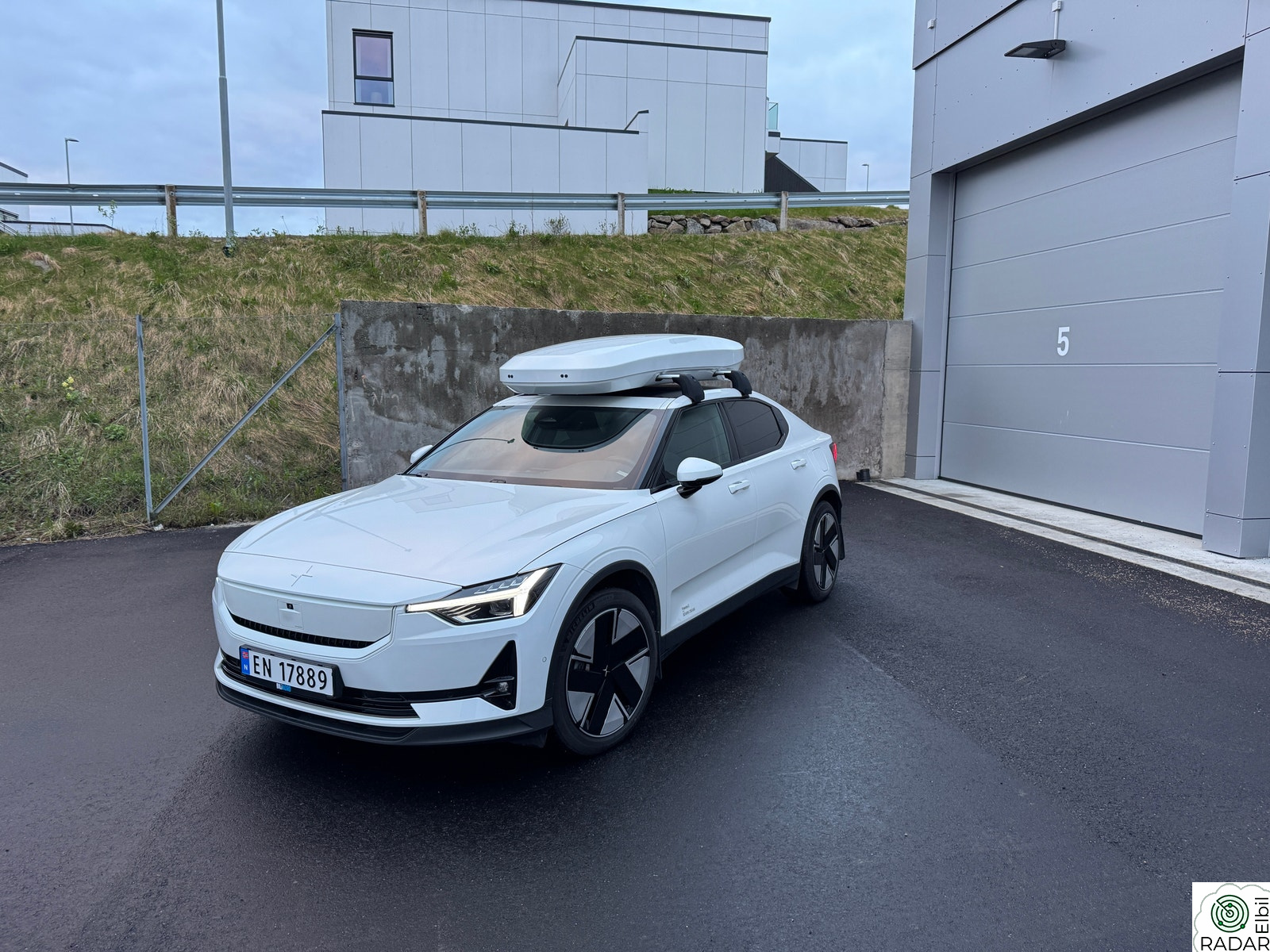 POLESTAR 2 Polestar 2 LRDM 2025 Plus/Pilot/Klima/Takboks