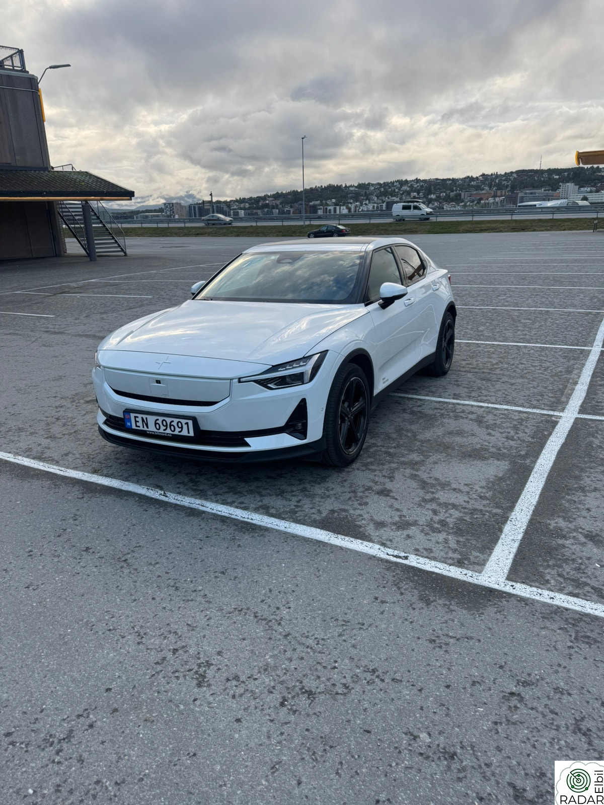 POLESTAR 2 Long Range Dual Motor Plus Pack