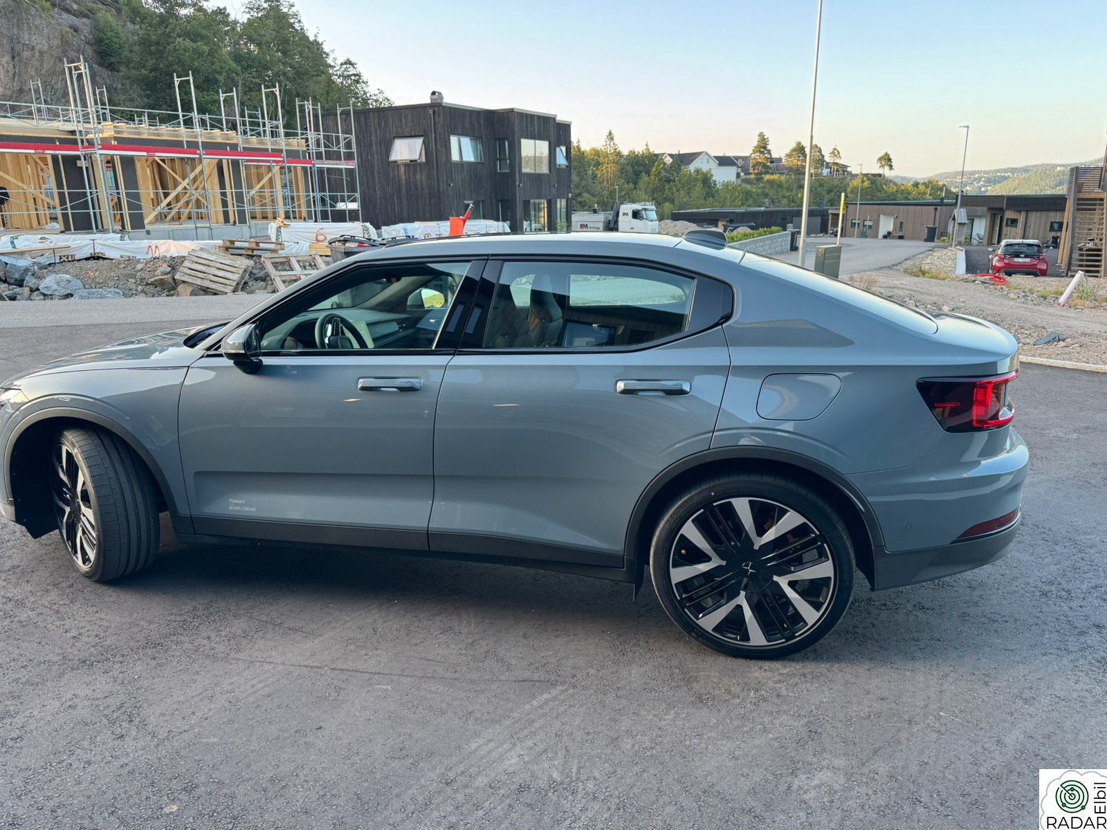 POLESTAR 2 Long Range Dual Motor Performance Pack Plus