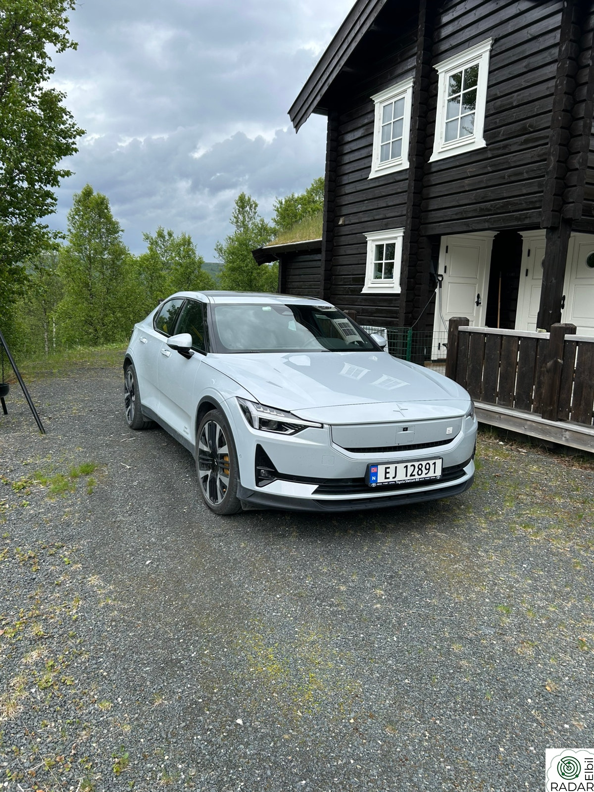 POLESTAR 2 Long Range Dual Motor Performance Plus Pack
