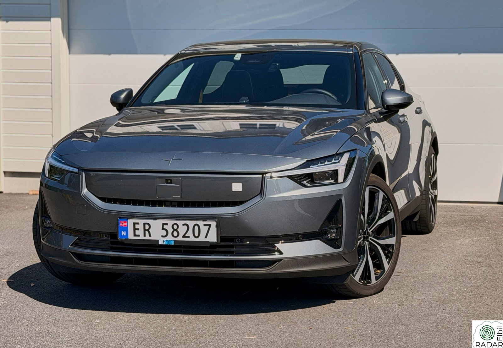 POLESTAR 2 Long Range Dual Motor Performance Prime