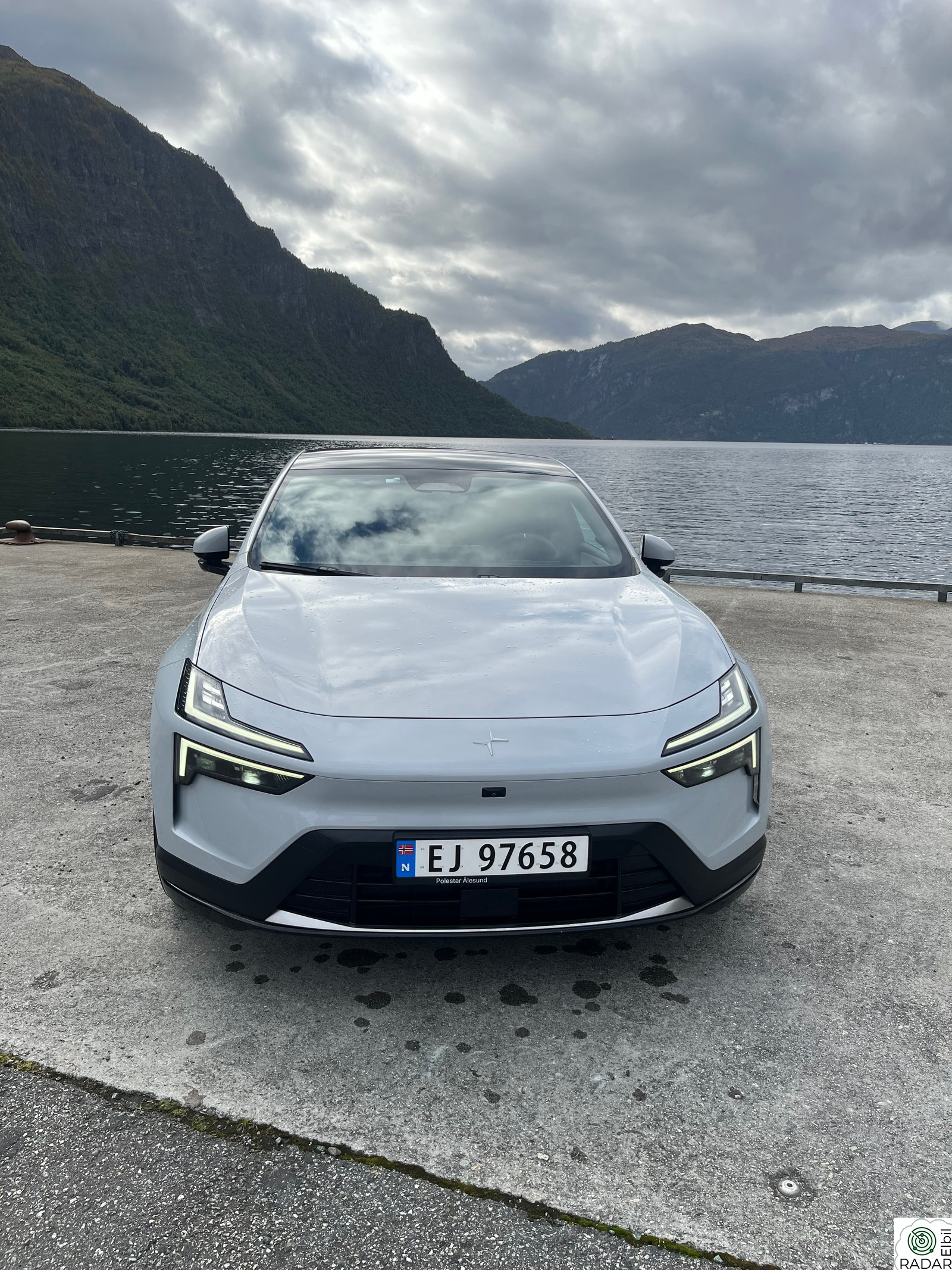 POLESTAR 4 LR Dual motor Plus Pilot Pack (K)