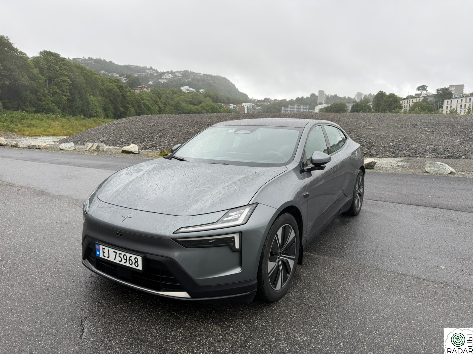 POLESTAR 4 LR Dual motor Plus Pilot Pack (K)