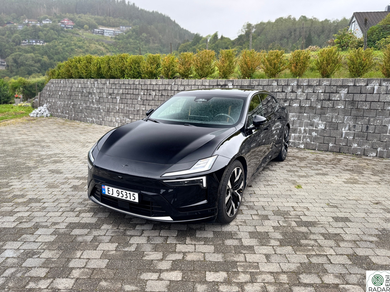 POLESTAR 4 LR Dual motor Performance Plus Pilot Pack (K)