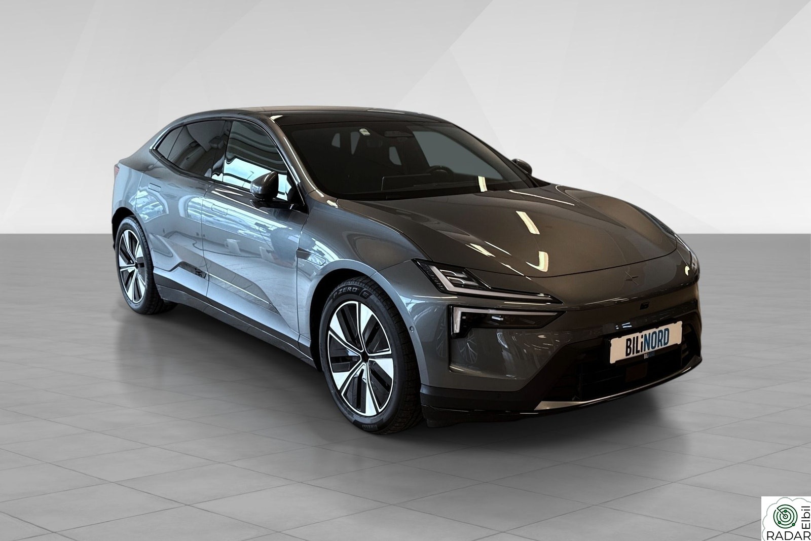 POLESTAR 4 LRDM Prime Nappaskinn