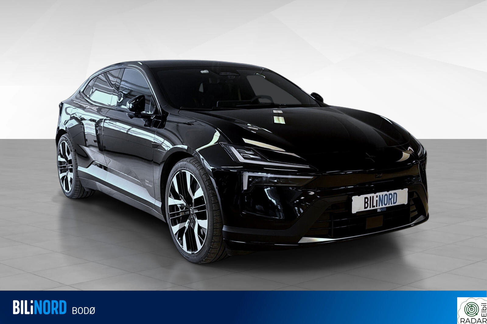 POLESTAR 4 LR Dual motor Plus Pilot Pack med Tilhengerfeste