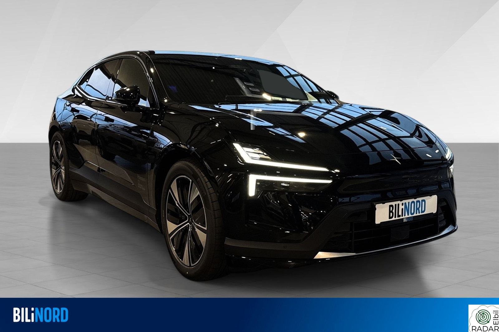 POLESTAR 4 Harman/Kardon, 22kW AC-laddning, Pixel ++