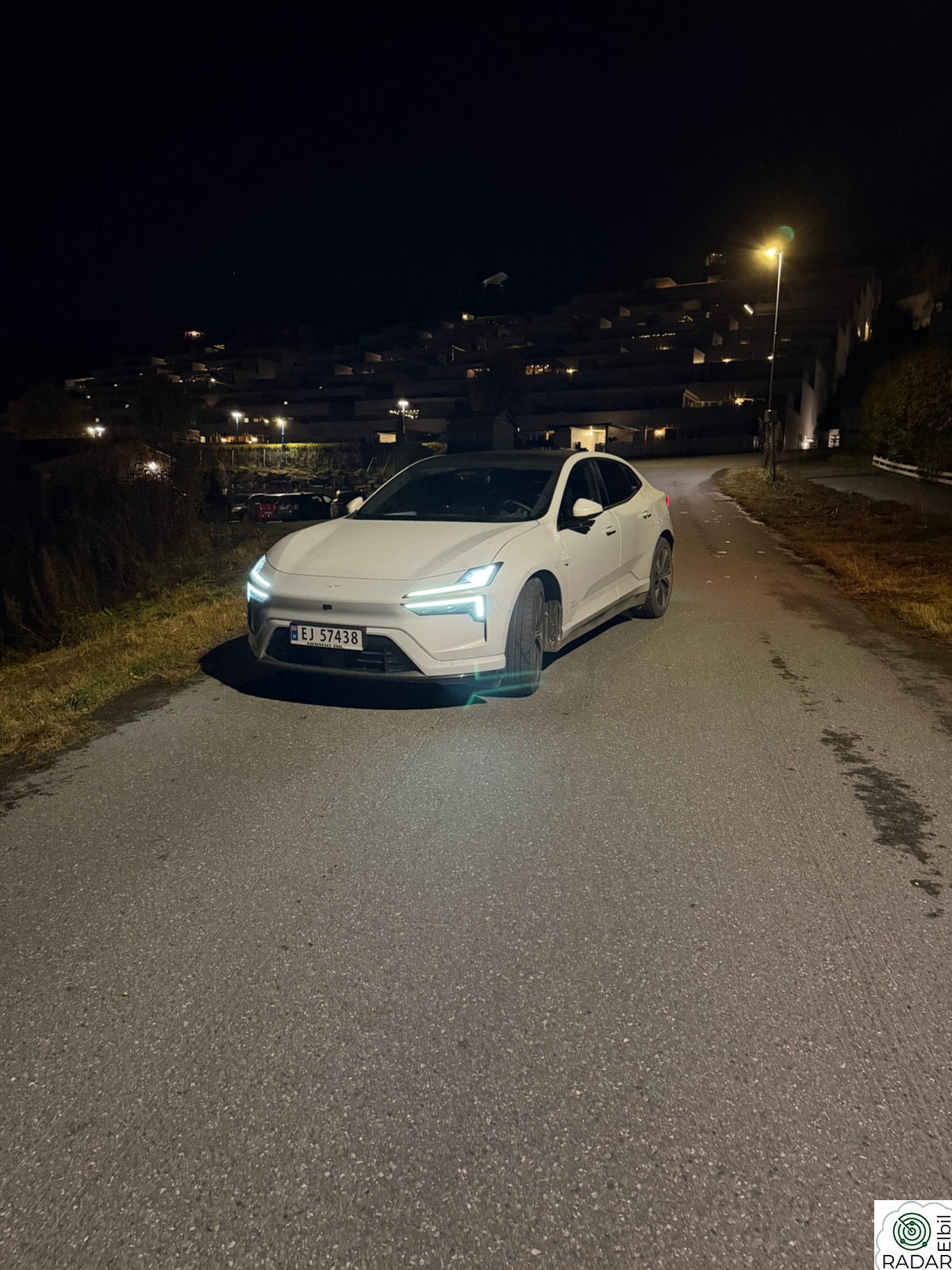 POLESTAR 4 LR Dual motor Plus Pilot Pack (K)