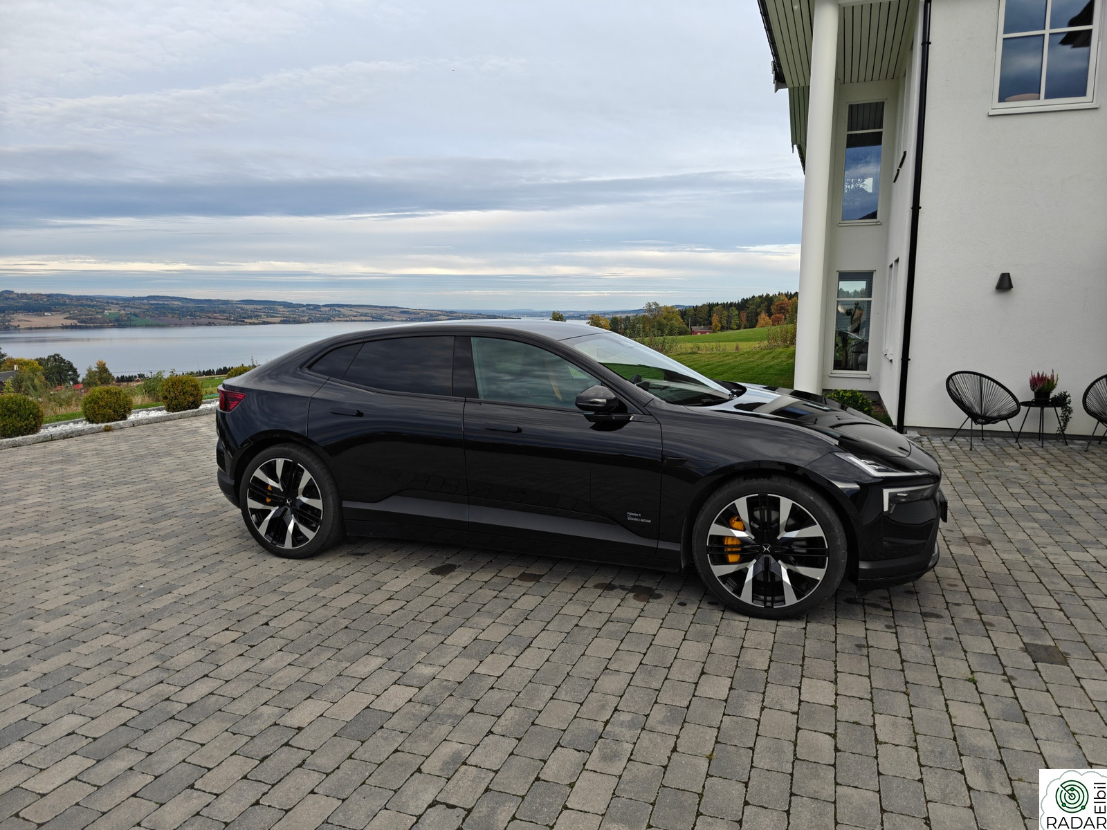 POLESTAR 4 LR Dual motor Plus Pilot Pack (K)