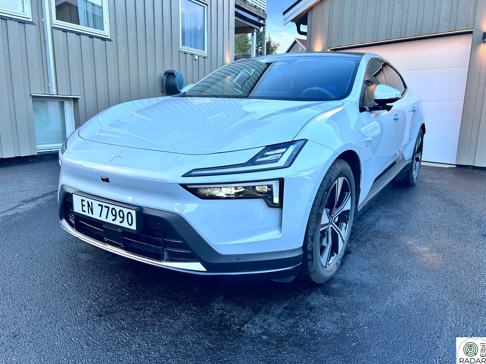 POLESTAR 4 Long Range Dual Motor Plus Pilot Krok+++
