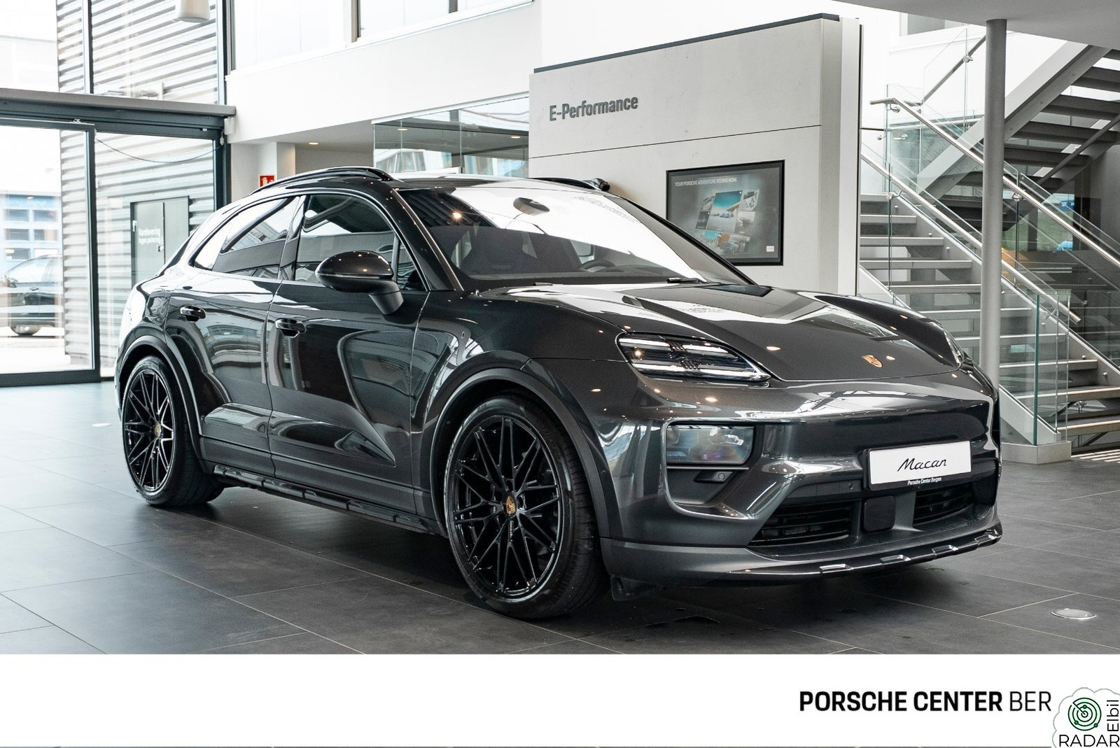 PORSCHE Macan 4 4/BOSE®/Passenger Display/Luft/18-veis/360-cam/22