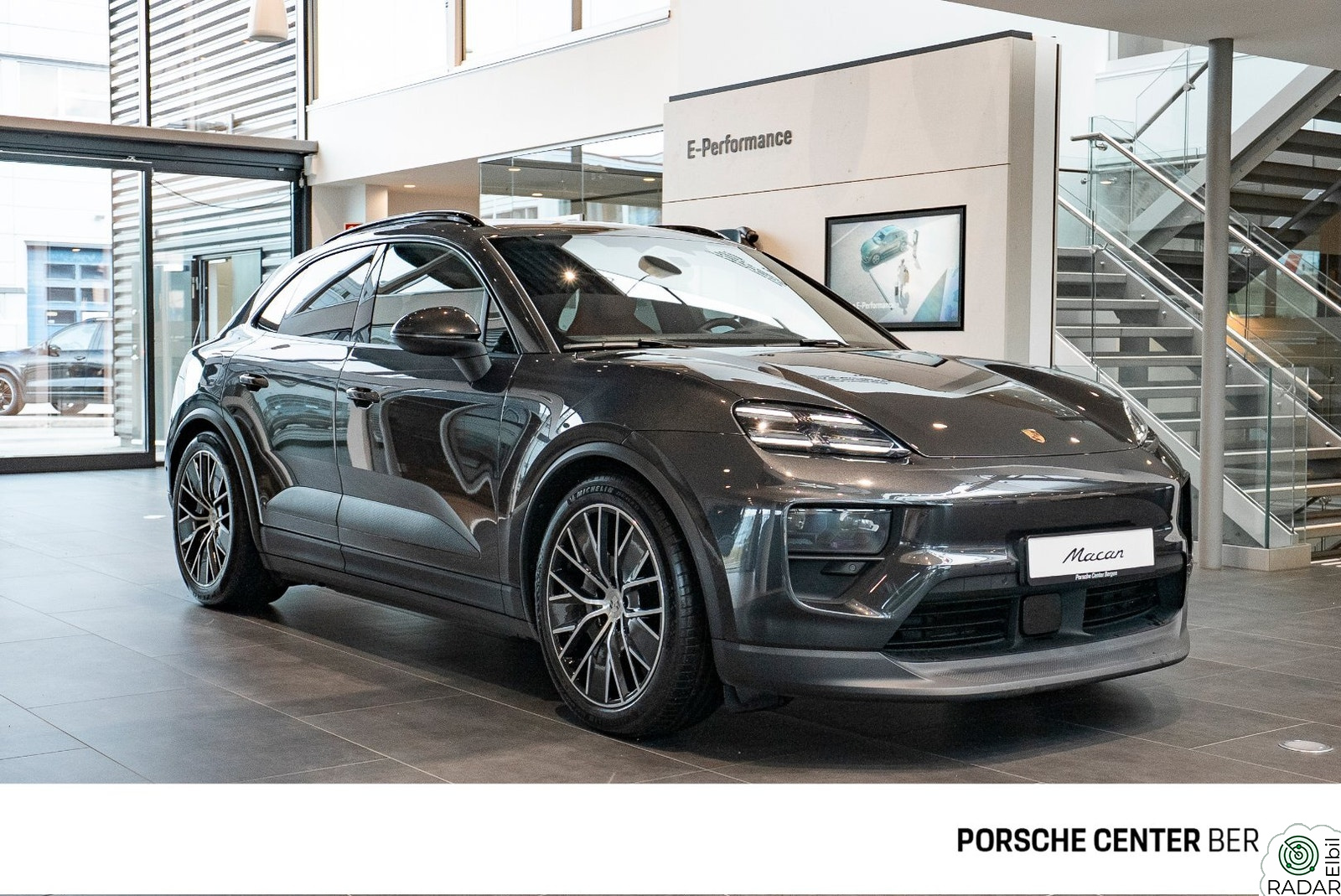 PORSCHE Macan 4 4/BOSE®/14-way/Luft understell/Krok/Head-up
