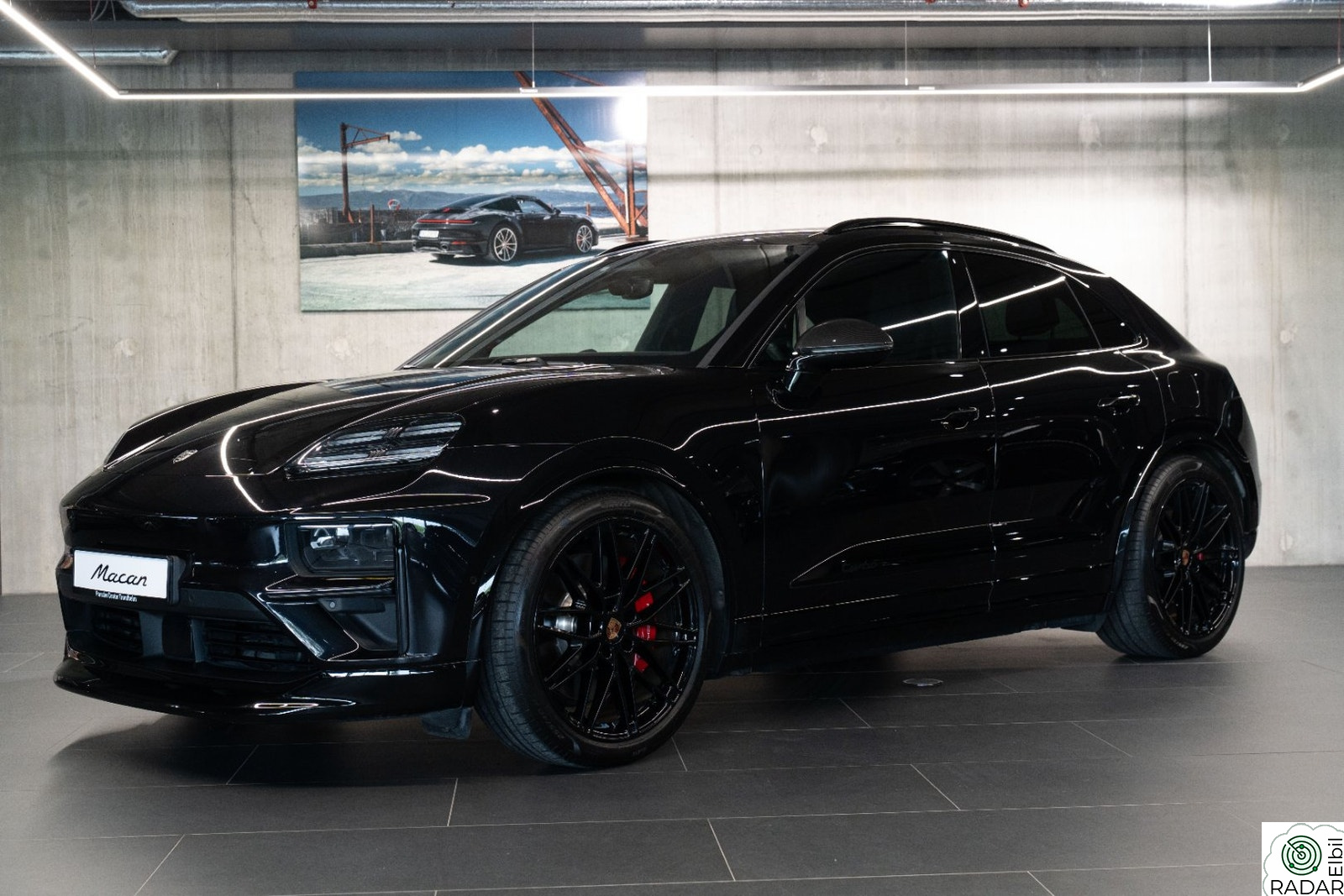 PORSCHE Macan Turbo Burmester® Rear-ax, Matrix, Carbon, Full PPF foliert++