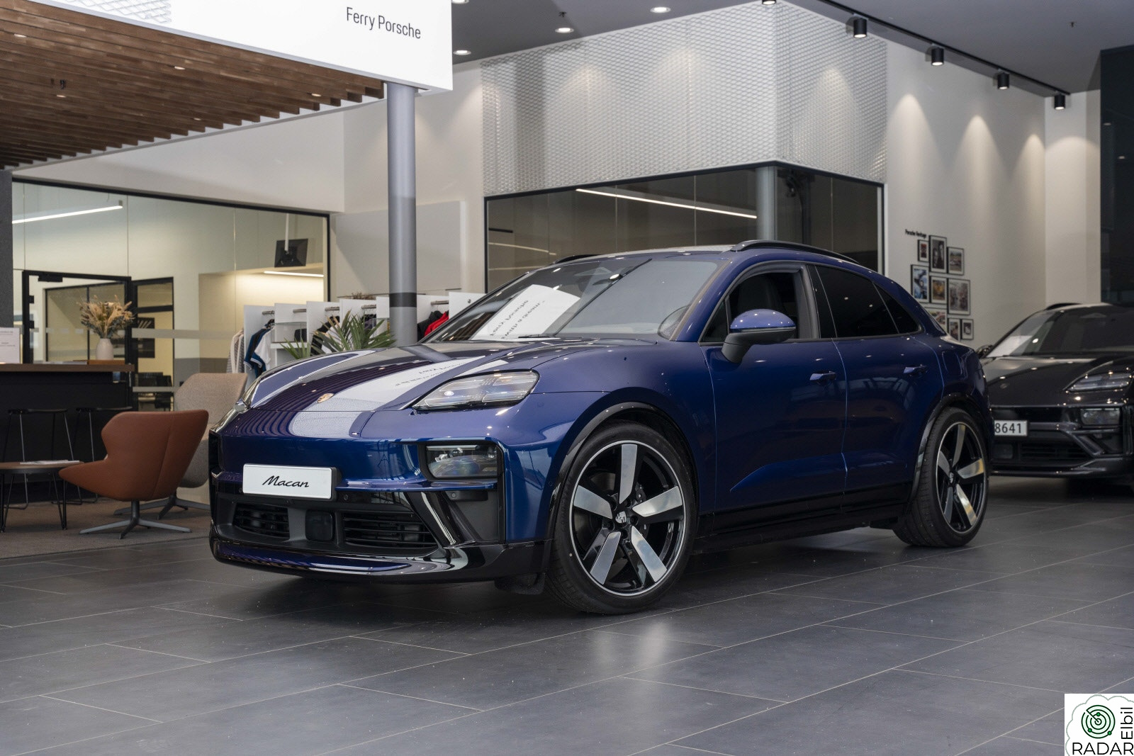 PORSCHE Macan 4 4 SportDesign,22", Bose®,HUD,360,18-veis+++