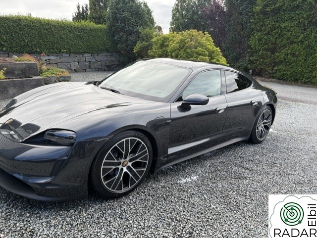 PORSCHE Taycan Performance Battery Plus
