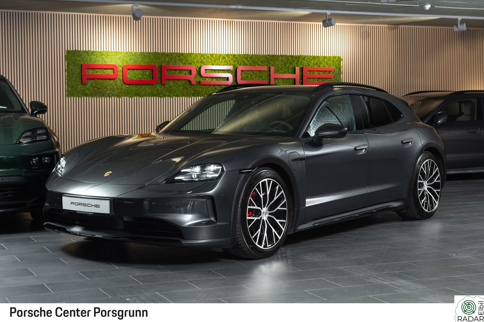 PORSCHE Taycan 4S Pano/Matrix/Sport-chrono/BOSE/18-vei/ACC/+++