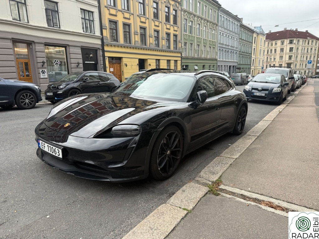 PORSCHE Taycan 4 4 Cross Turismo