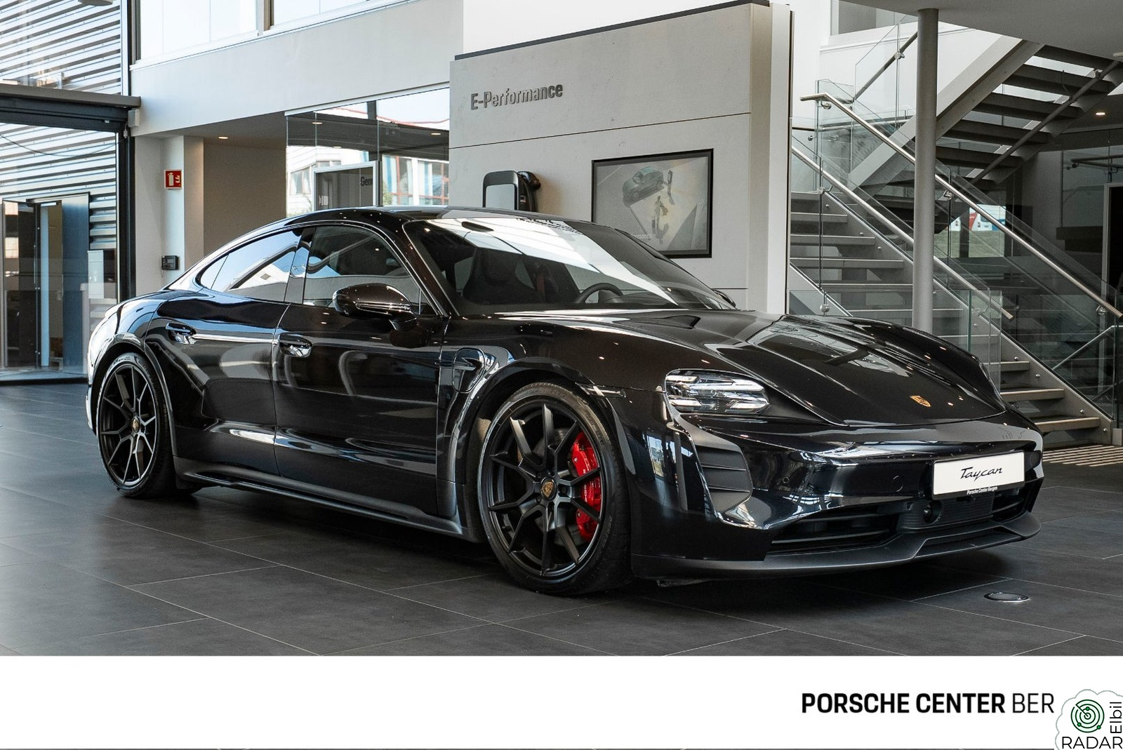 PORSCHE Taycan GTS GTS/Head-Up/Rear-Axle St/Passenger Display/21-RS spyder