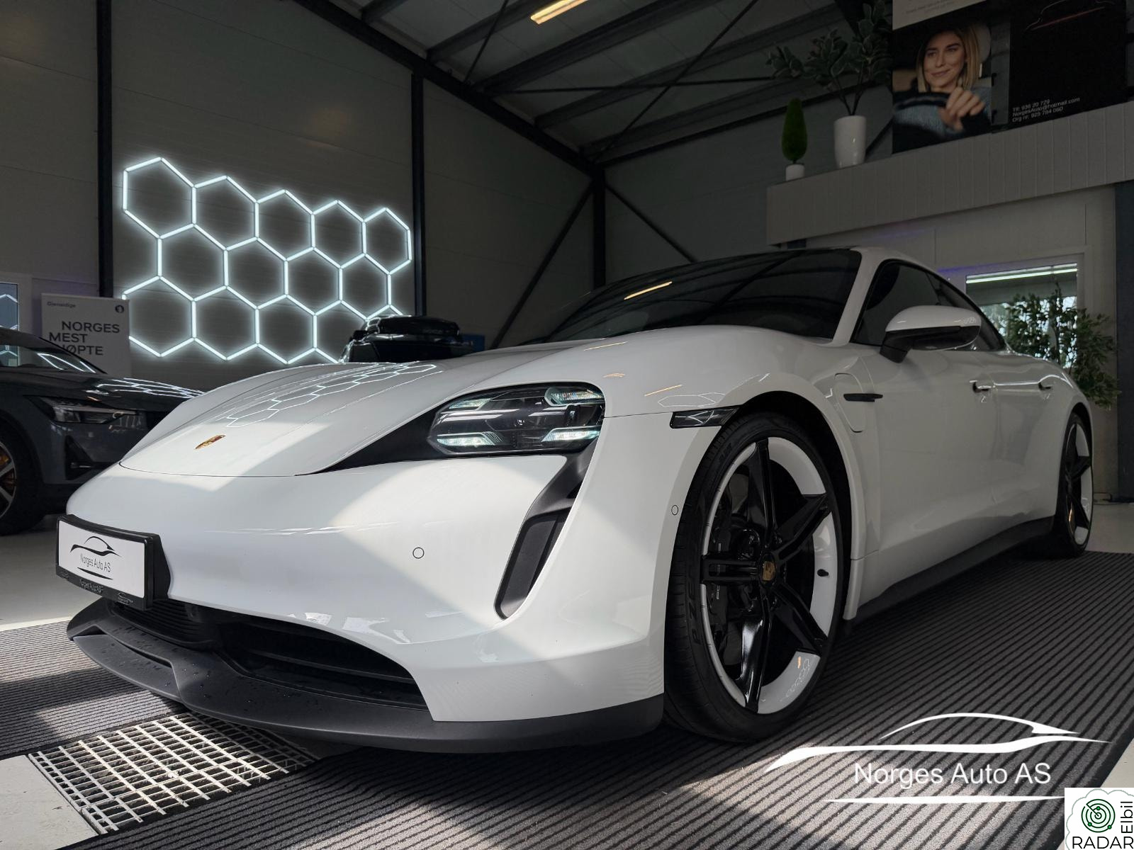 PORSCHE Taycan 4S 4S Sport Chrono | Luft.j | Matrix | Nye bremser +++