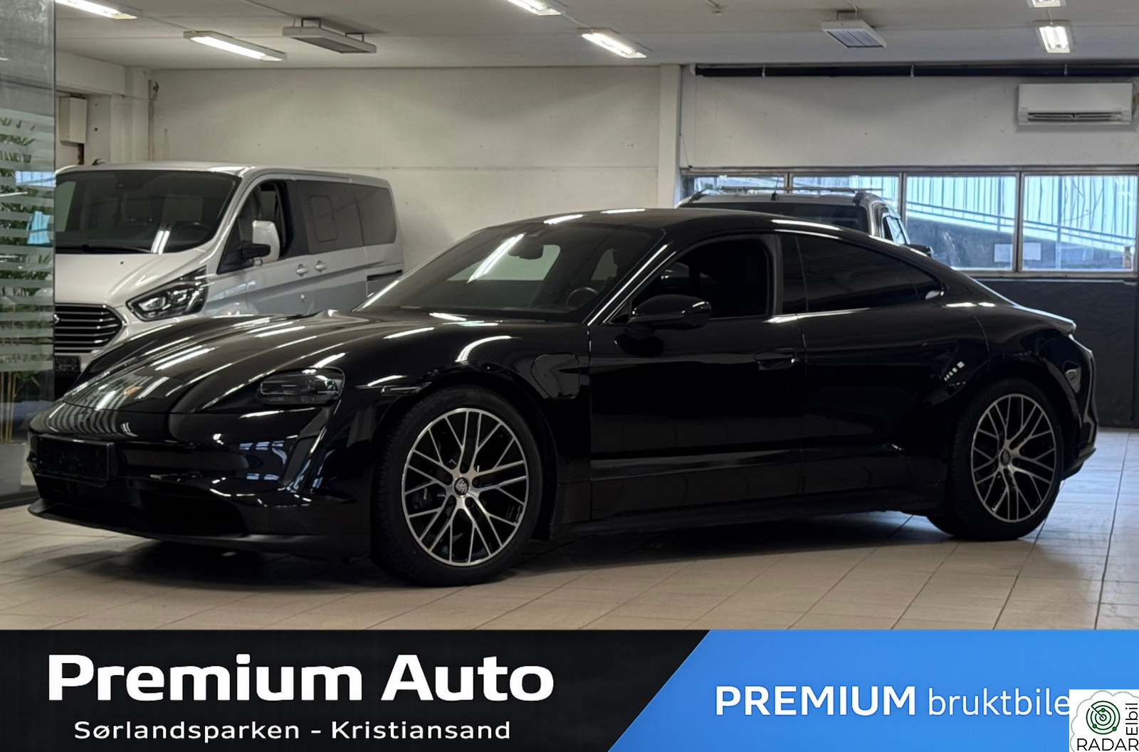 PORSCHE Taycan Pano / Adaptive Cruise / 360 Kam /20" Sommer