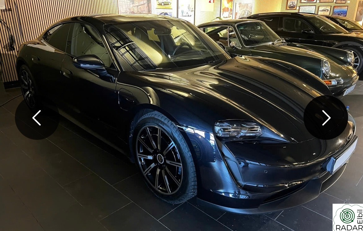 PORSCHE Taycan