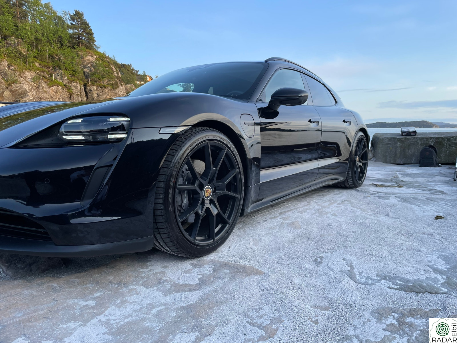 PORSCHE Taycan Sport Turismo / PBP/BOSE/PDLS/Chrono/18veis/Luft/360kam