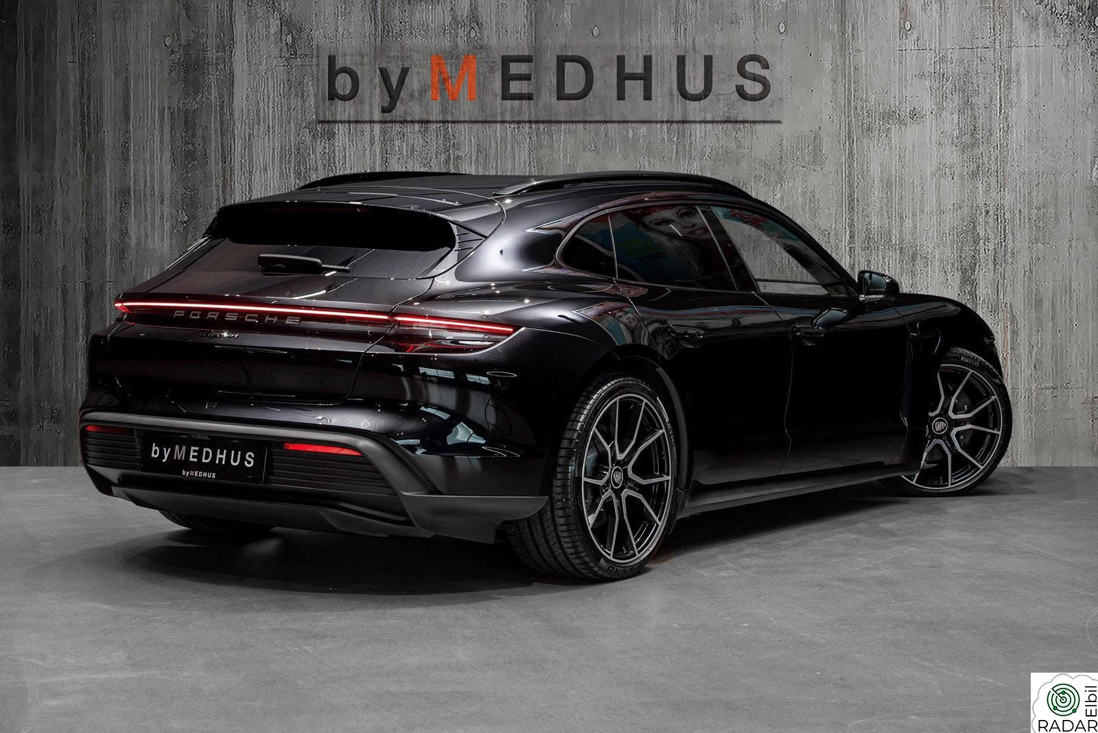PORSCHE Taycan Sport Turismo PBP | Bose | 18-veis | Comfort Access